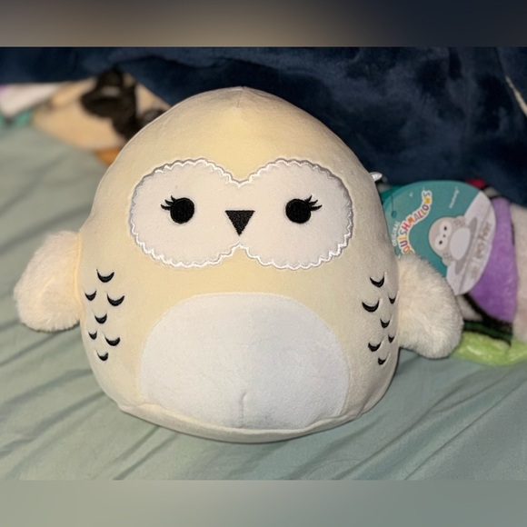 Hedwig the owl Harry Potter full 8 inch squishmallow - Picture 1 of 5